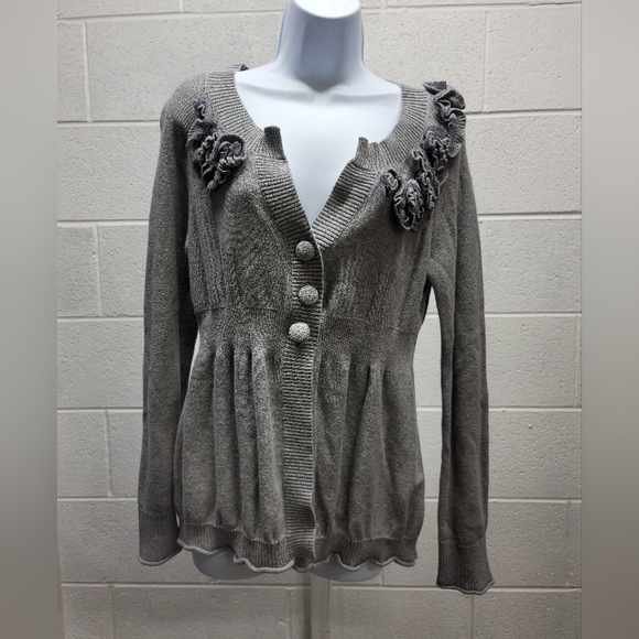 DKNY Women’s Buttoned Cardigan Sweater XL Grey Embroidered Flowers Boho Chic - Picture 1 of 5
